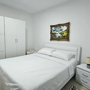 Albi Apartament